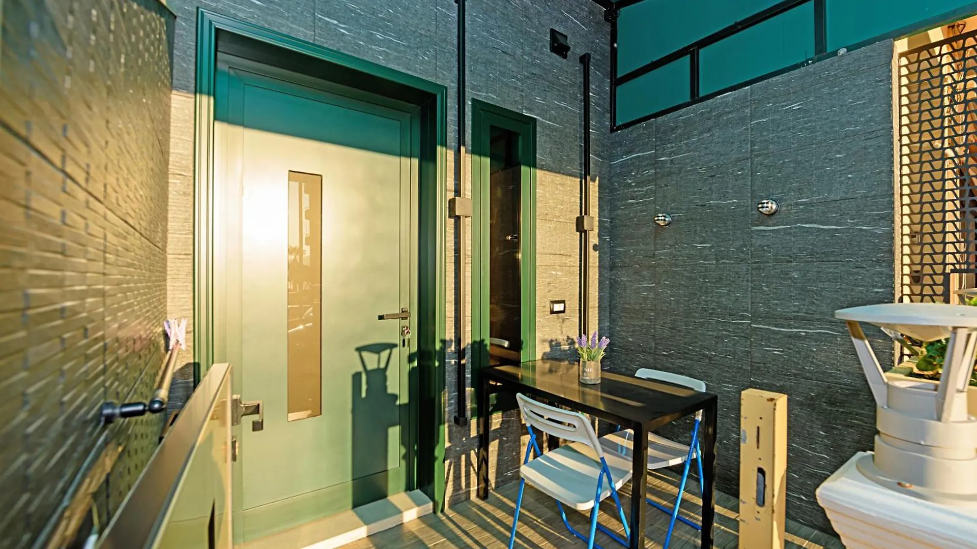 Sea View Apartments Lungomare فلورا 0*,  ألبانيا