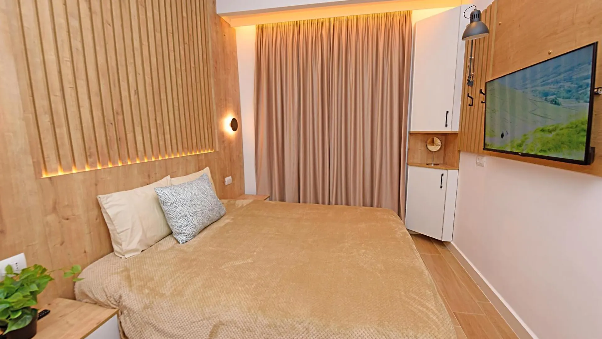 Sea View Apartments Lungomare فلورا 0*,  ألبانيا