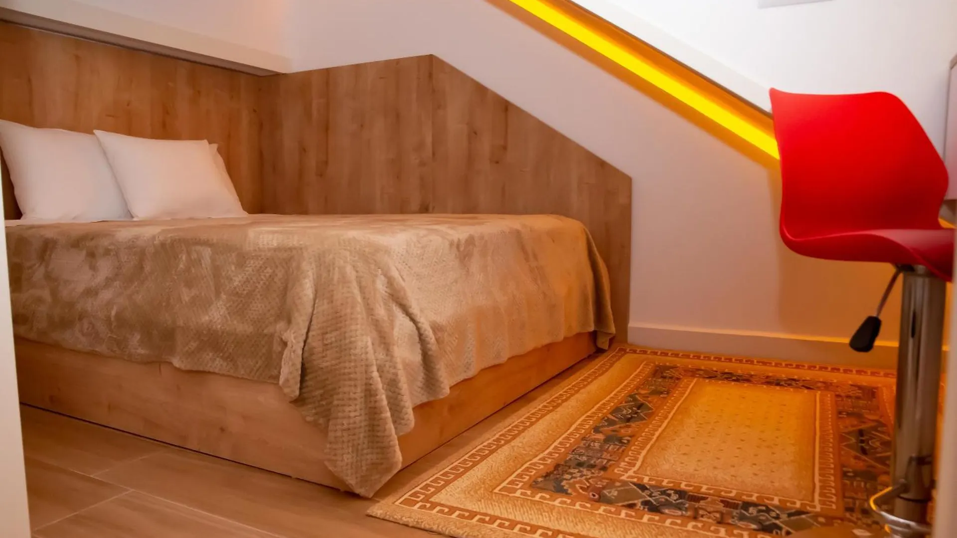 Sea View Apartments Lungomare فلورا
